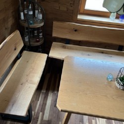 Sitzbank-Set-Eiche-beidseitige-Baumkante-geschliffen-geölt